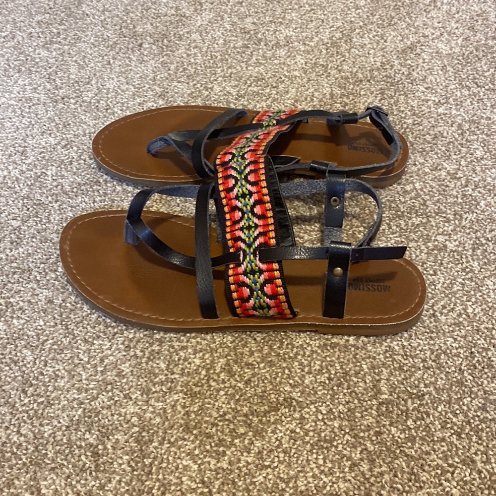 Mossimo 🩴 sandals - Picture 2 of 2